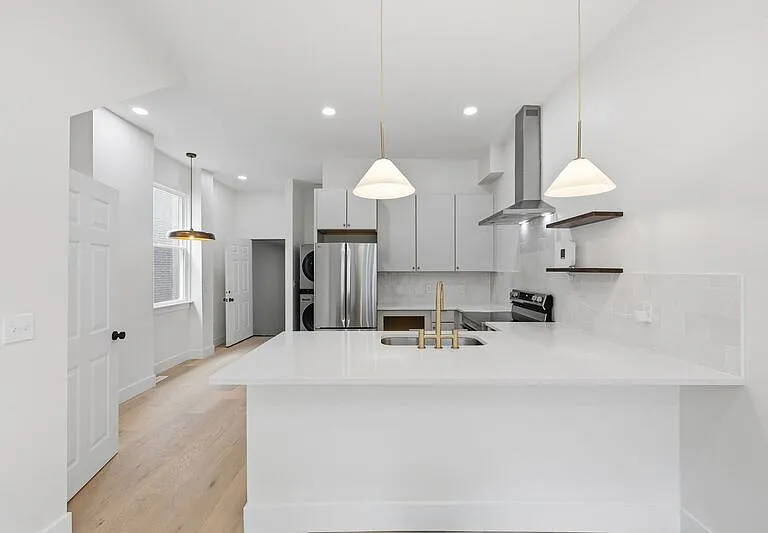 830-834 Oak St #830 OAK STREET — Photo 4