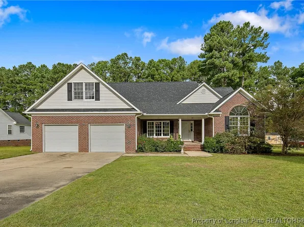 757 Stone Cross Dr, Spring Lake, NC 28390