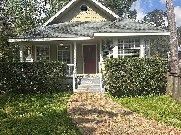 2nd image of 70403 L St