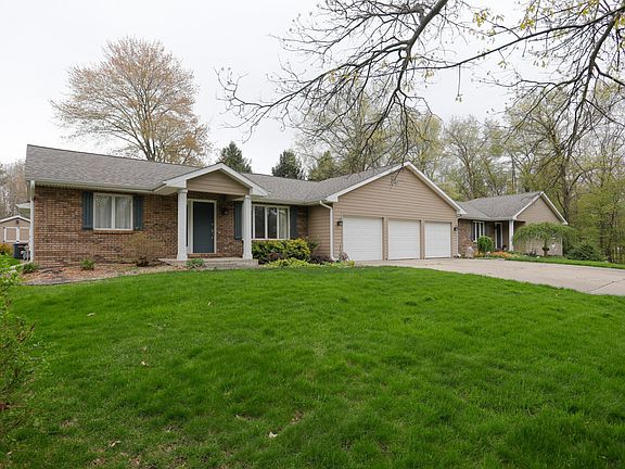 56055 Woodridge Dr-103