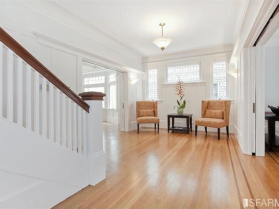 3rd image of 572 10th Ave