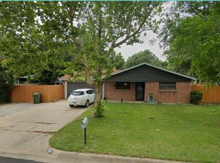820 Irwin Dr, Hurst, TX 76053