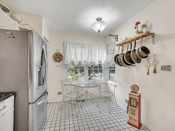 4th image of 357 Arquilla Ct