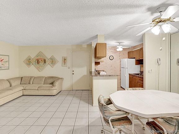 5th image of 9464 S Belfort Cir #112