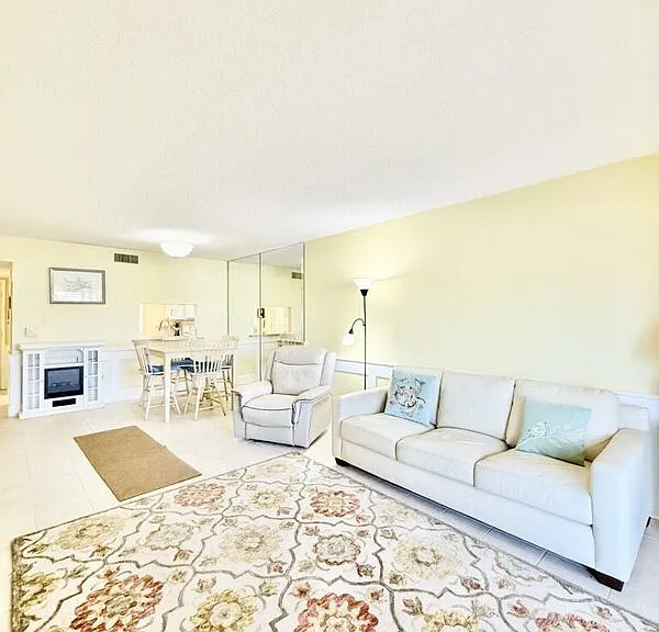 10350 Imperial Point Dr W #10 — Photo 18