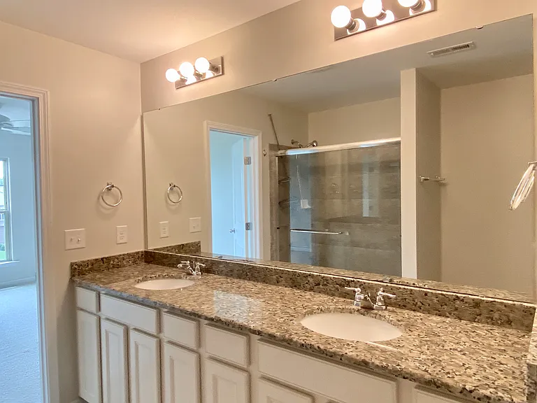 217 Lynchwick Ln — Photo 17