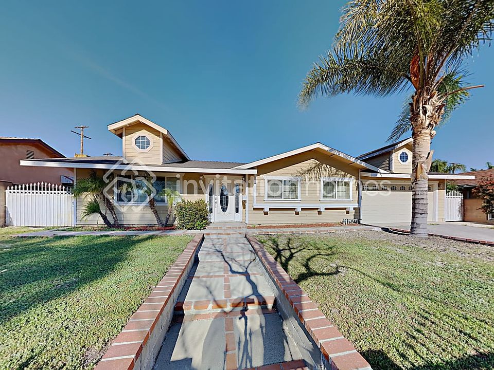 1st image of 12926 Fenton Ave