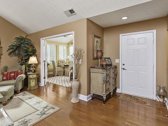 3rd image of 3350 Timbersedge Dr #4