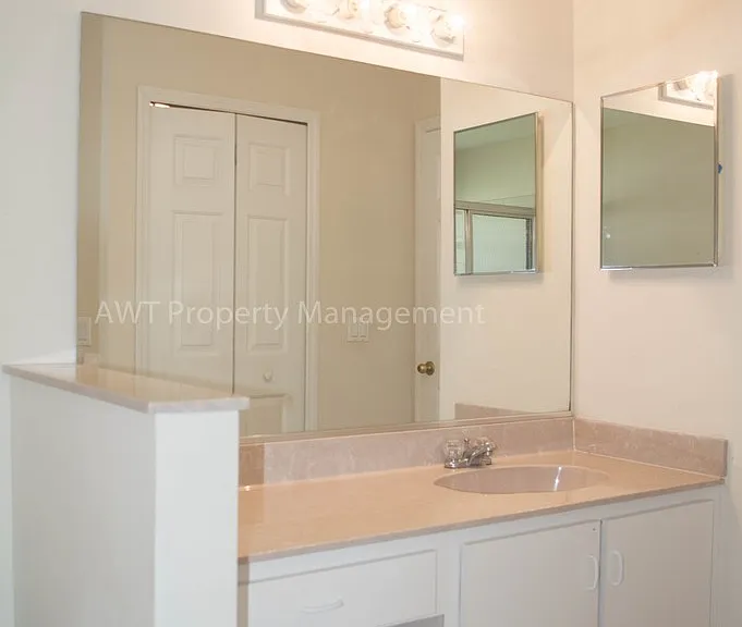 90 Farmsworth Dr #A — Photo 14