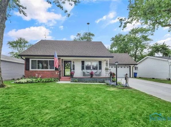 1025 Fort Dr, Bowling Green, OH 43402