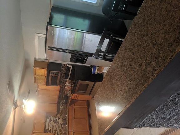 3rd image of 7017 Evergreen Ct