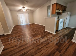 8365 Country Walk Dr APT B, Pensacola, FL 32514