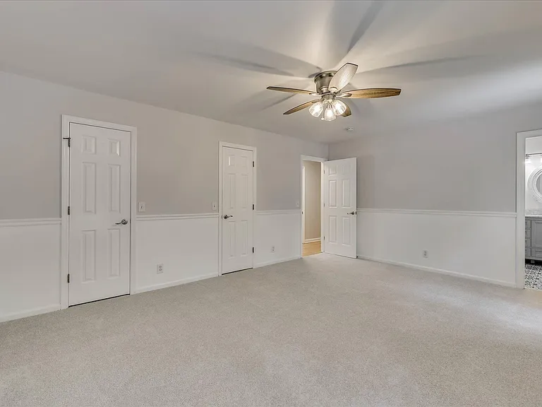 2111 Huron Dr — Photo 26