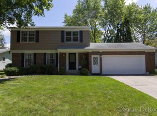 2124 Ridgewood Ave SE, Grand Rapids, MI 49546