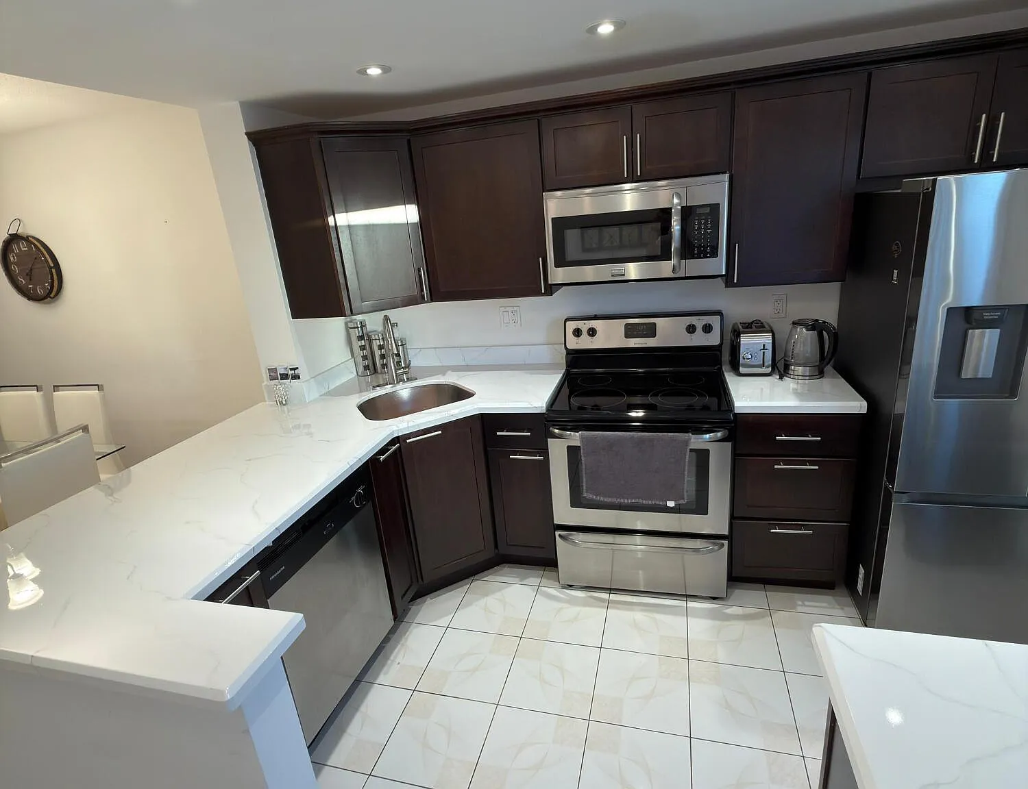 2 bed, 2.0 bath, 1050 sqft, $2,600 — Photo 1