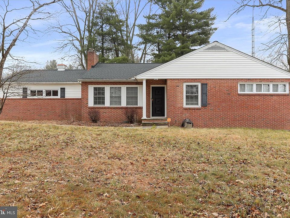 1st image of 17901 Pin Oak Rd