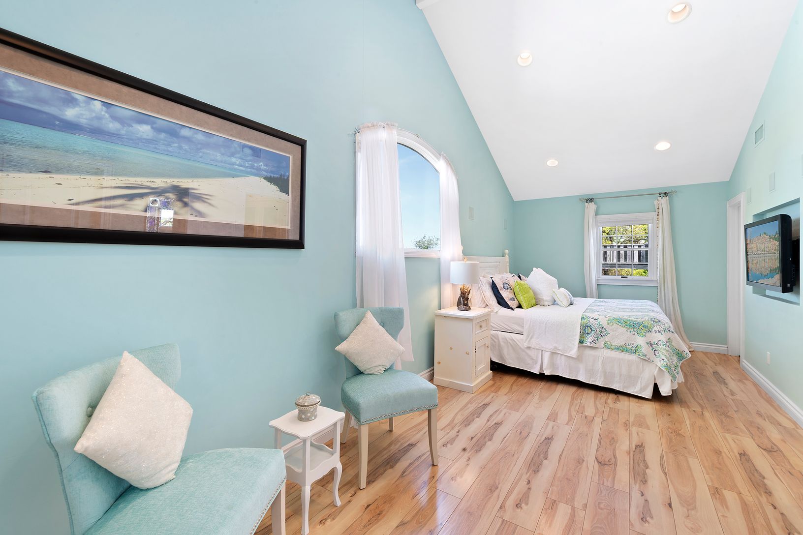  Master suite
