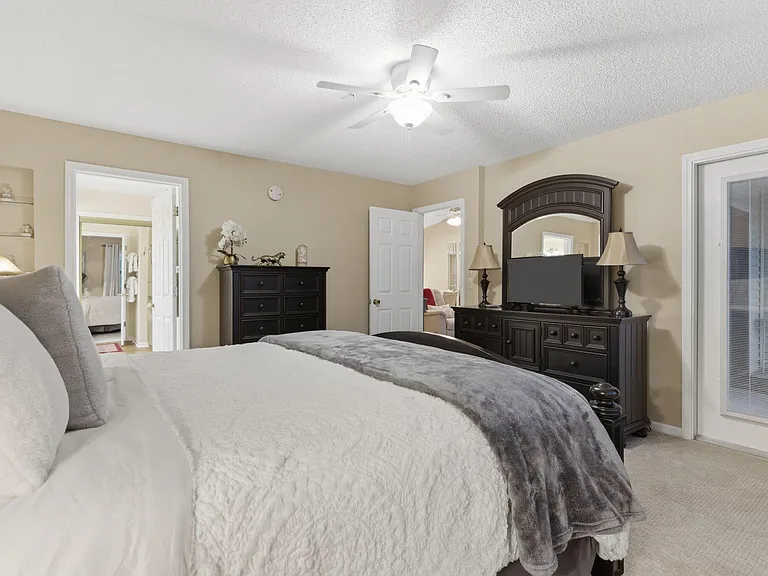 350 S Wildwood Dr #19 — Photo 14