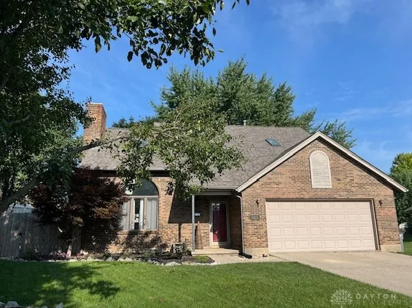 1212 Charleston Ct, Troy, OH 45373