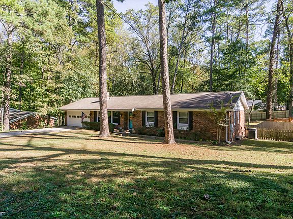 2nd image of 3351 Thornewood Dr