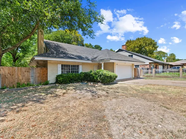 215 Johnson Dr, Duncanville, TX 75116