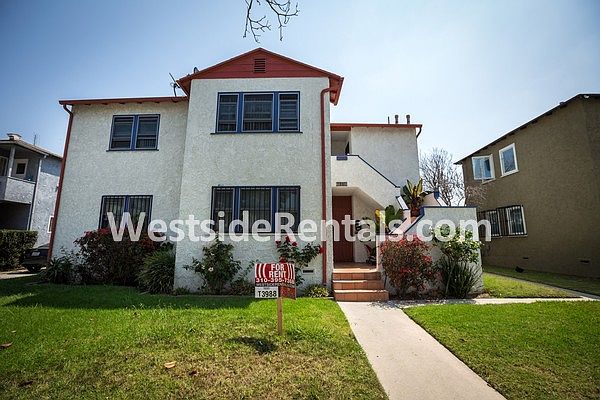 1st image of 10018 S Wilton Pl