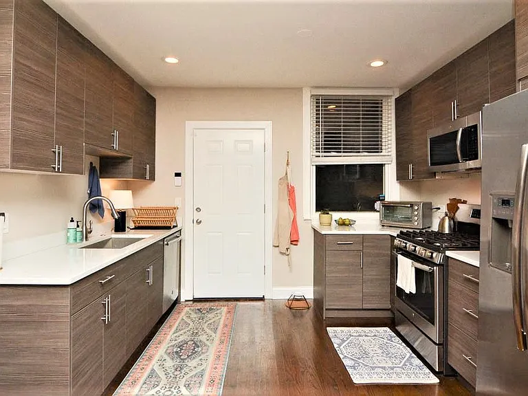 1432 W Farragut Ave #2A — Photo 21
