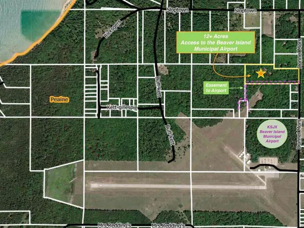 12 Donnel Mors Ln, Beaver Island, MI 49782