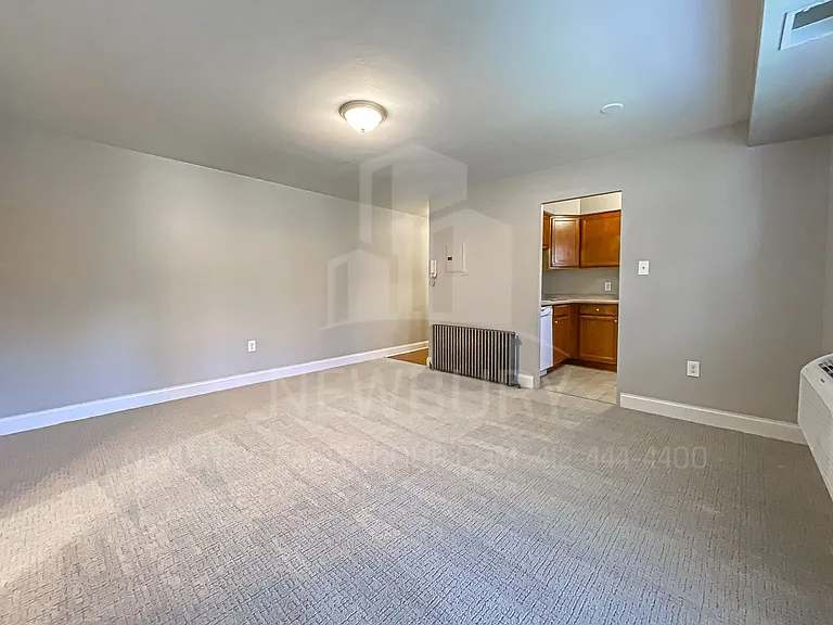Aspen Court Apartments — Photo 6