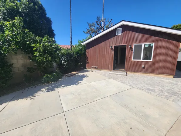 9807 Peach Ave, North Hills, CA 91343
