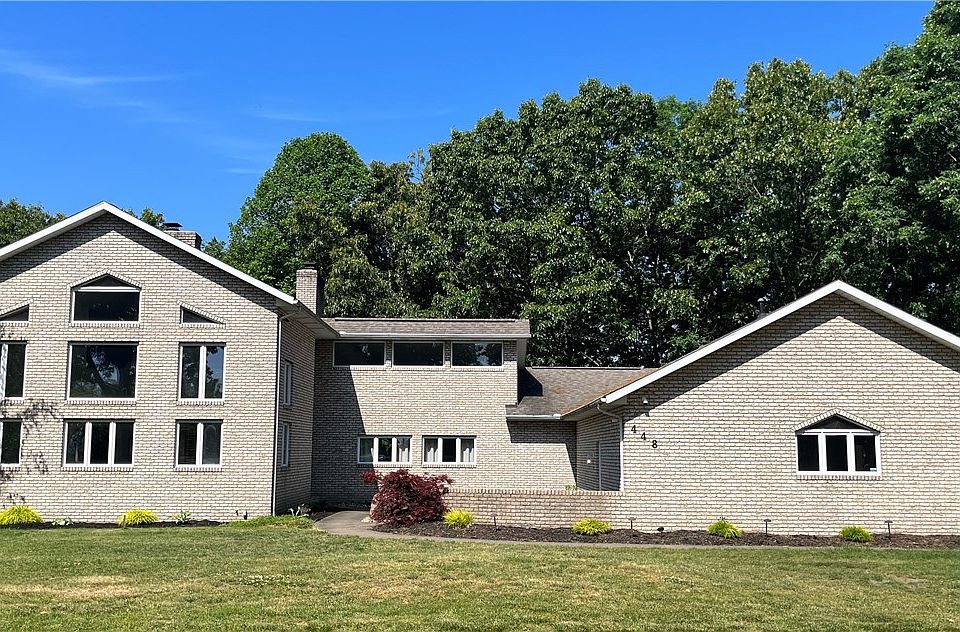 1st image of 448 Hillcrest Dr NE