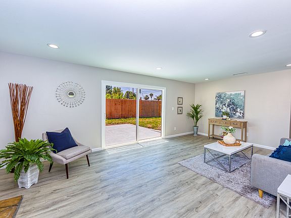 5th image of 11450 Kagel Canyon St