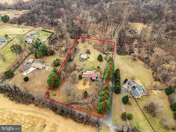 4th image of 3850 Cobbler Mountain Rd