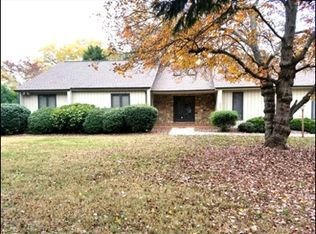 3425 N Center St, Hickory, NC 28601