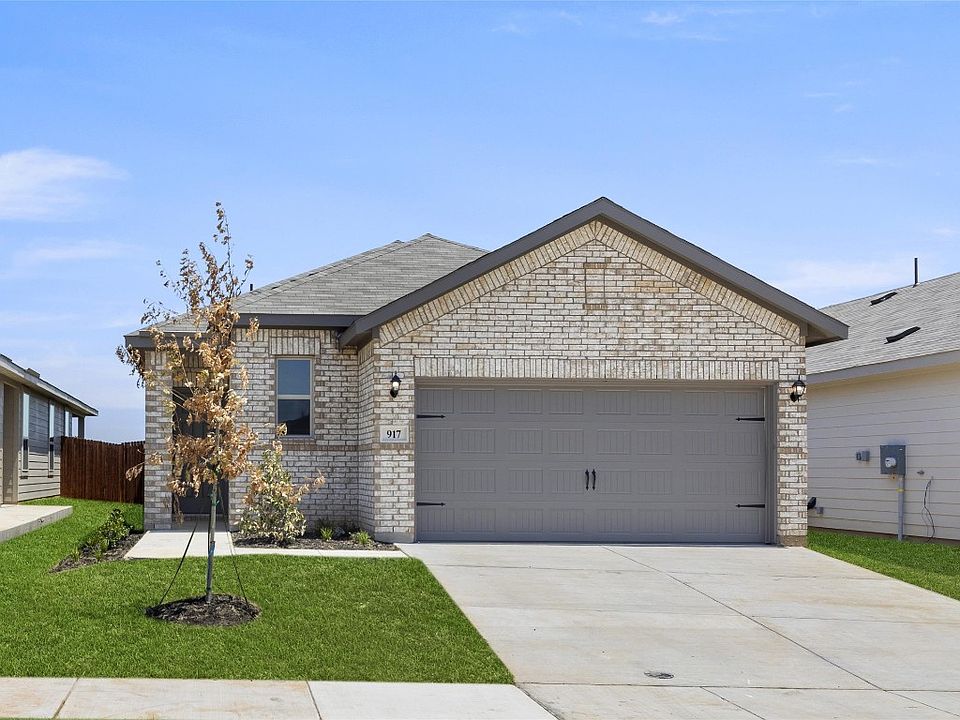 917 King St, Aubrey, TX 76227 | Zillow