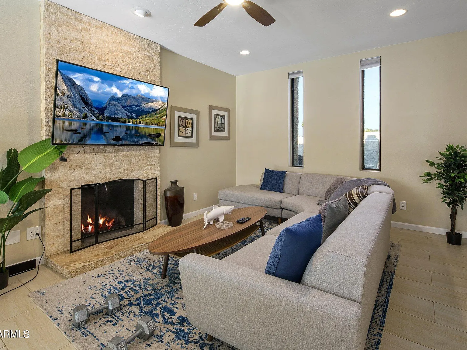 3 bed, 2.0 bath, 1684 sqft, $4,000 — Photo 3