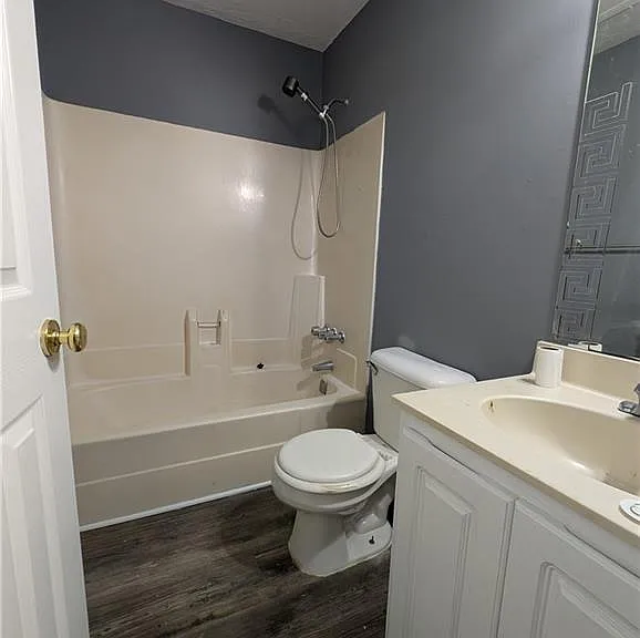 5584 Estates Ct — Photo 3
