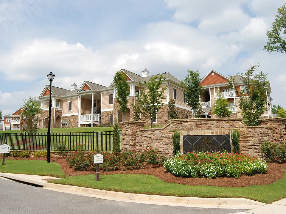 Welcome Home to Luxury Living