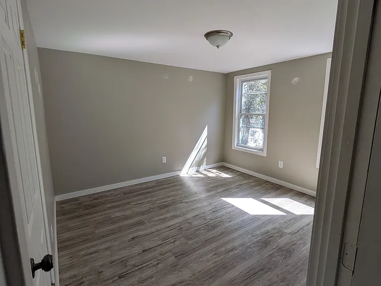 27 McKinley Rd — Photo 10