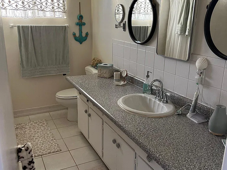 1903 Huntington Ln #2 — Photo 5