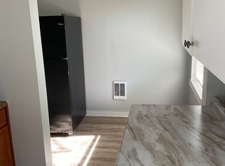 3 bed, 1.0 bath, 800 sqft, $1,800, Wilmington, NC 28401