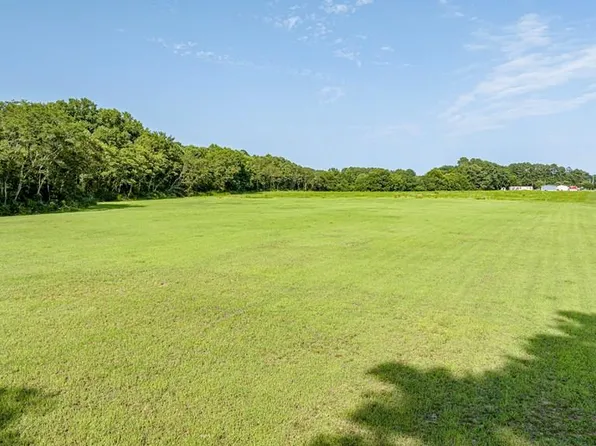1 Hurst Store Rd #6, Greenbush, VA 23357