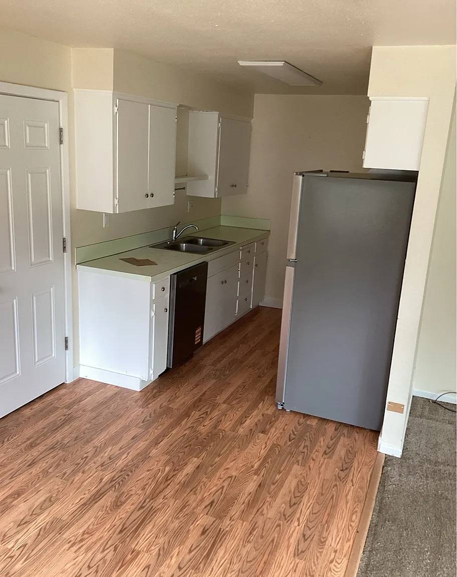 1380 Southeast 18th Street - 1 — Photo 3