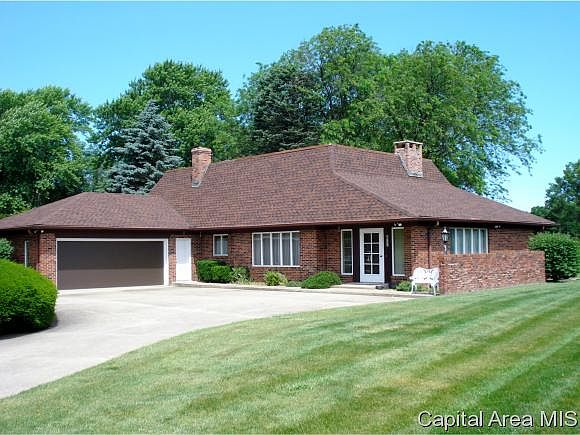 1st image of 211 Illini Dr