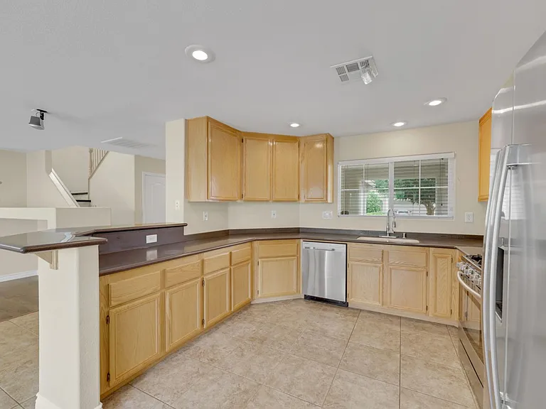 2312 Cockatiel Dr — Photo 4