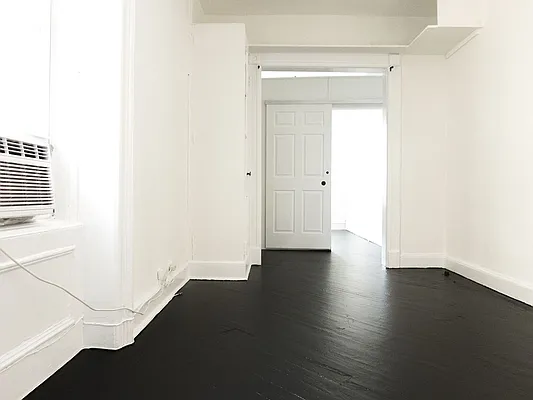 Rented by Crosstown Apartments NYC | media 29