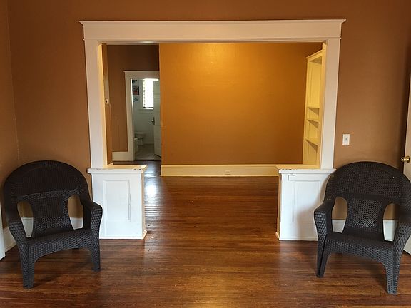 2nd image of 401 E Fairbanks Ave APT A
