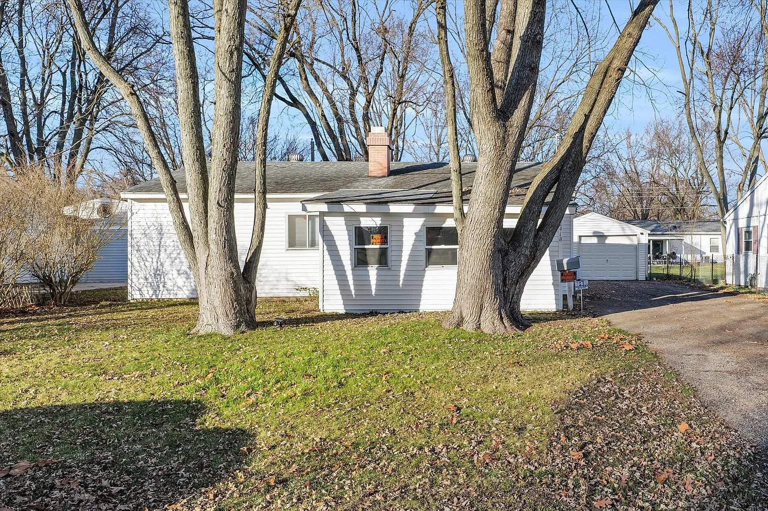 2418 E Green St photo 1