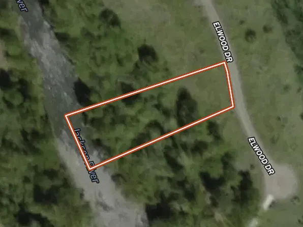 21 Elwood Dr, Hot Springs, VA 24445
