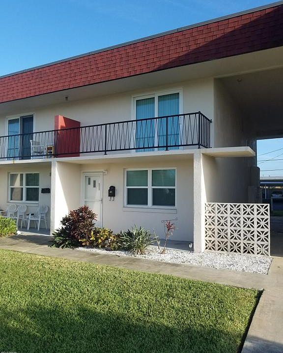1st image of 100 Seaway Ave
